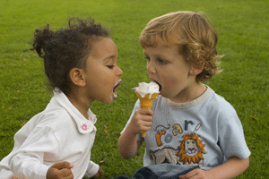 http://patcegan.files.wordpress.com/2011/03/kids-eating-ice-cream-cones.gif